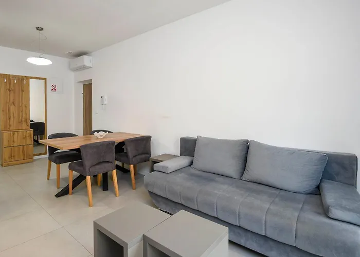 Compass Luxury דירה אורביץ