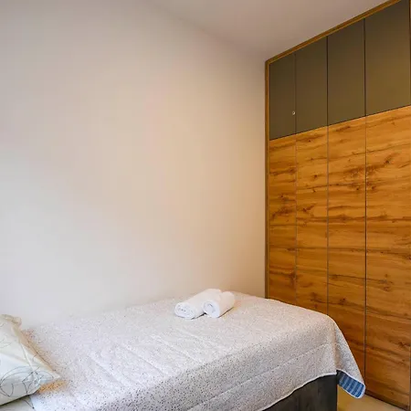 Compass Luxury アパート *