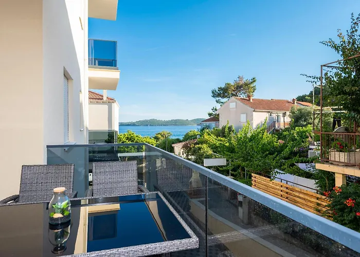 Compass Luxury Orebić